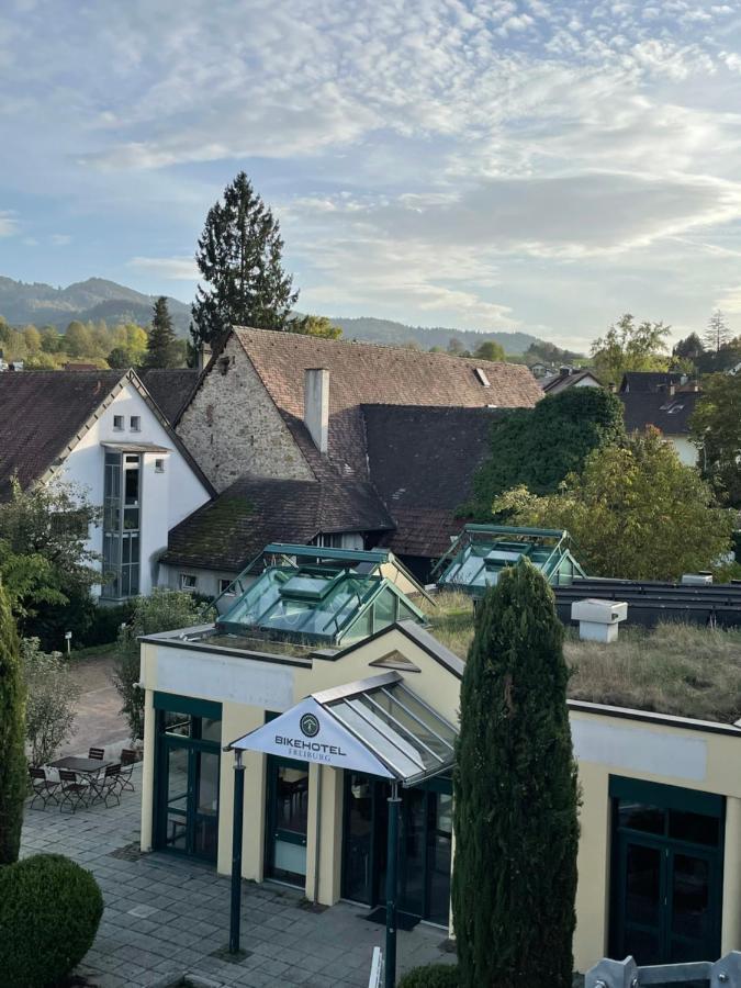 Bike- Und Ferienhotel Freiburg Merzhausen Esterno foto
